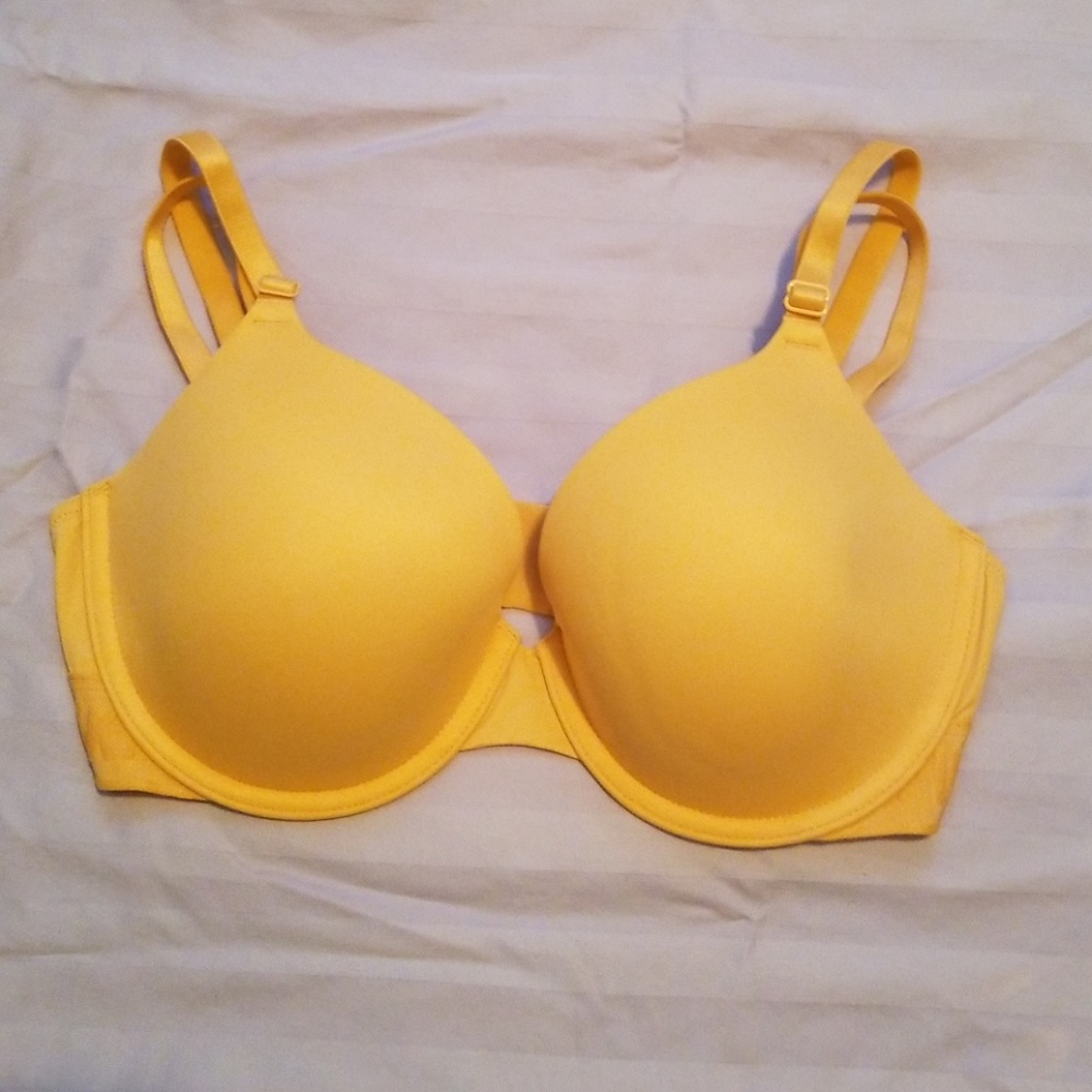 VS Pink" New without tags. 34 D " Gold